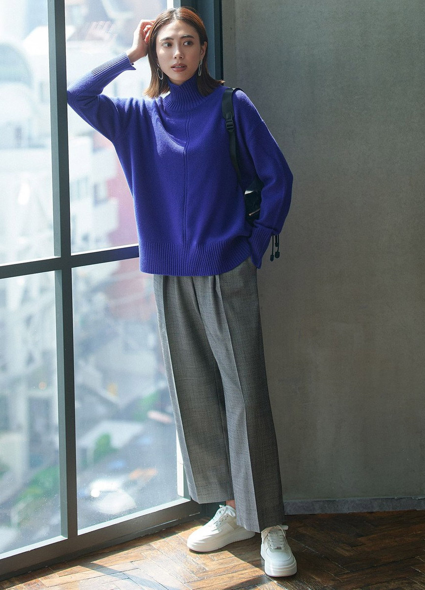 輕柔喀什米爾混紡高領上衣